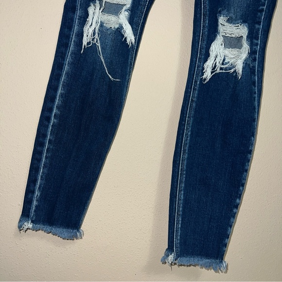 KanCan Jeans 27 Skinny Dark Wash Cropped Distressed *Maurices Exclusive* NWOT - Picture 2 of 7